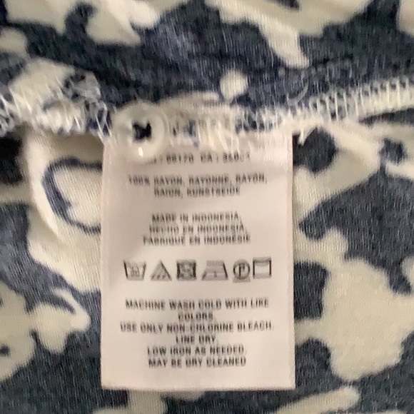 ANTHROPOLOGIE- Vanessa Virginia Top - Picture 10 of 10